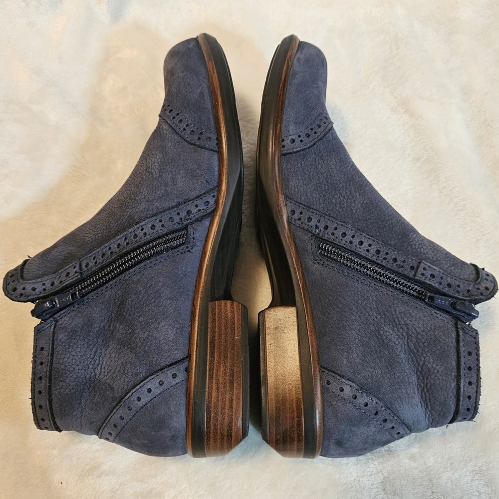 Naot Women's Nefasi Ankle Boots Navy Velvet Nubuck Size 37 USA 6-6.5 - Picture 4 of 10